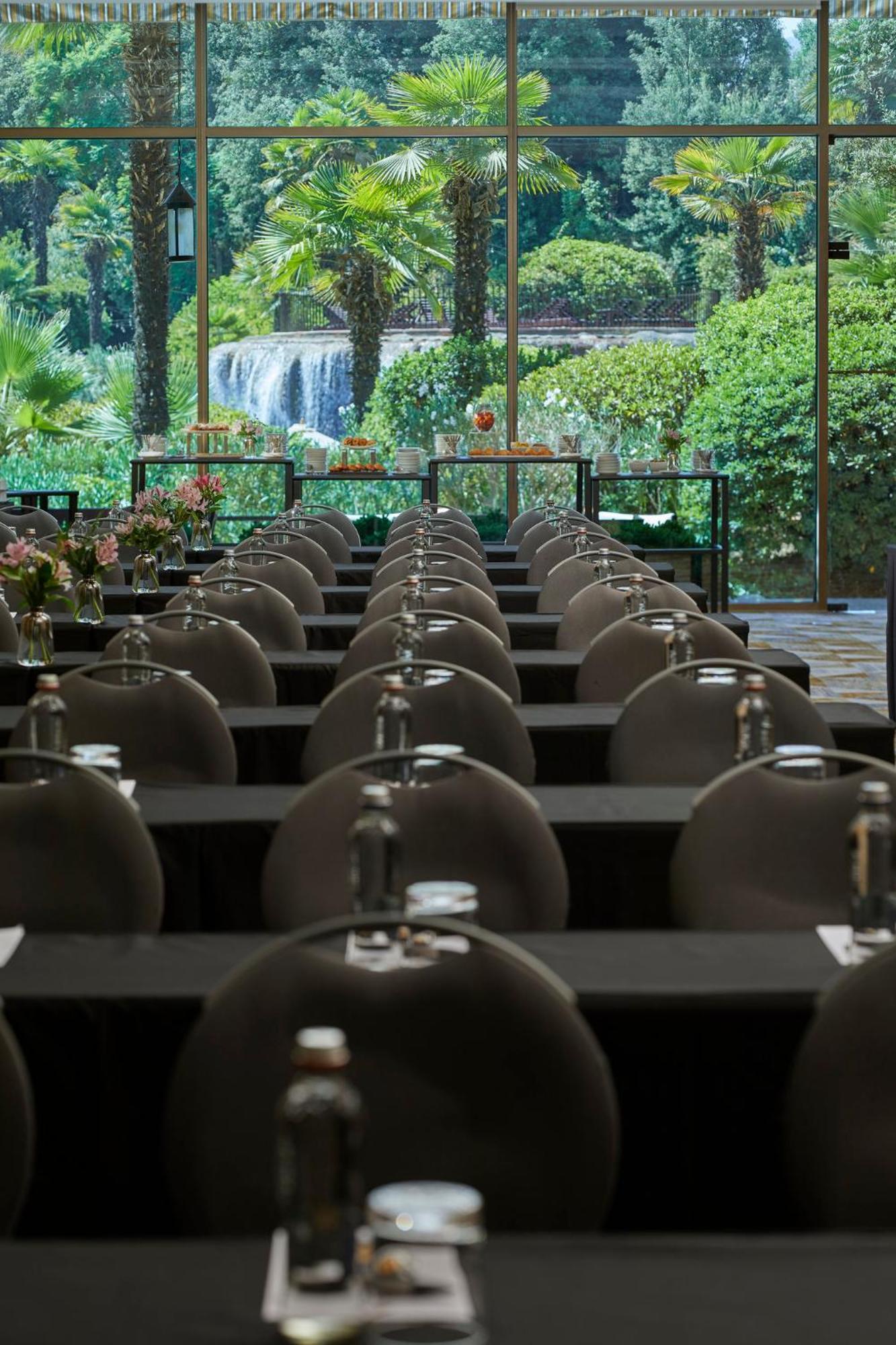 Mandarin Oriental, Santiago Hotel Kültér fotó The meeting room