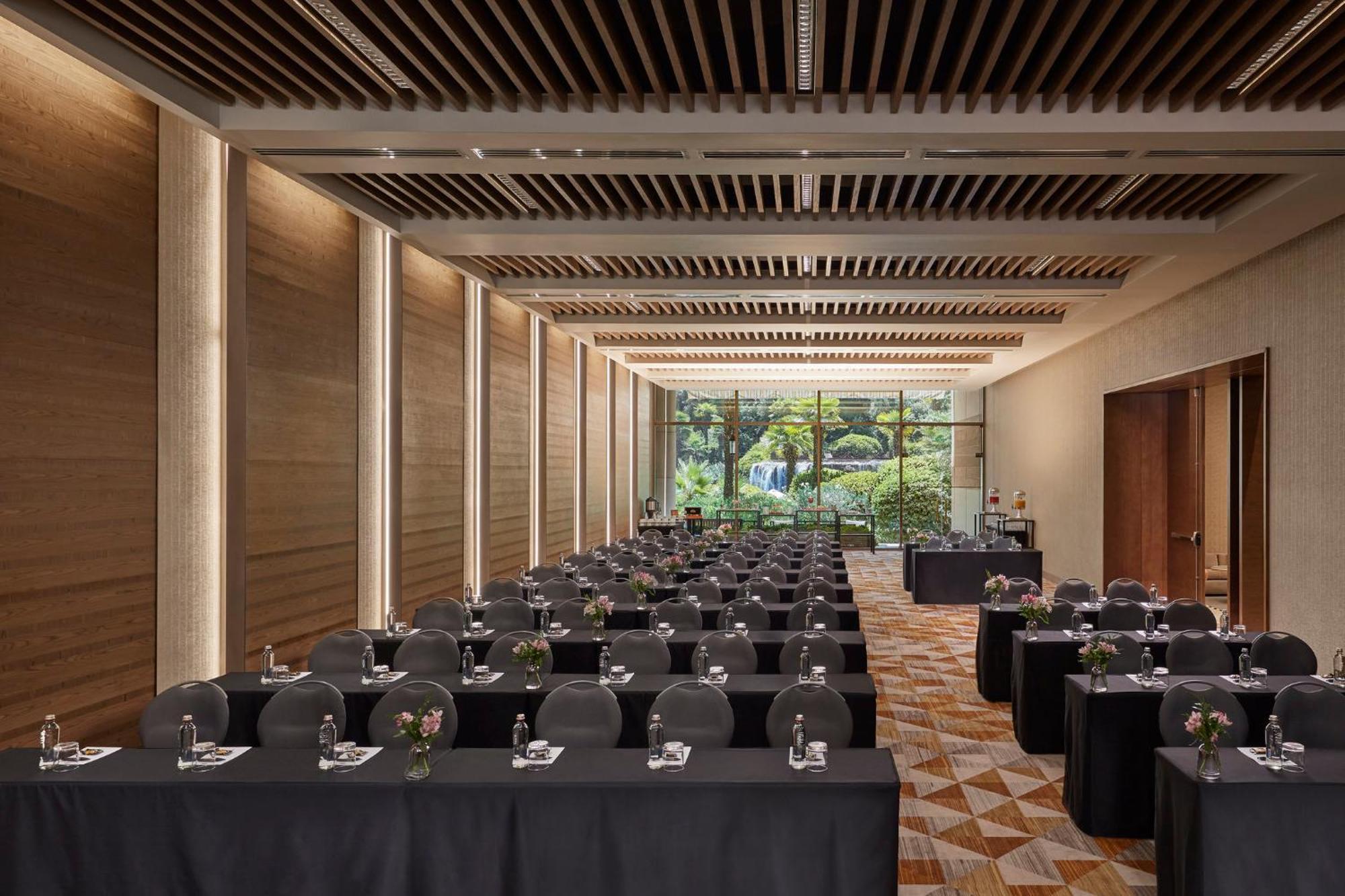Mandarin Oriental, Santiago Hotel Kültér fotó The meeting room